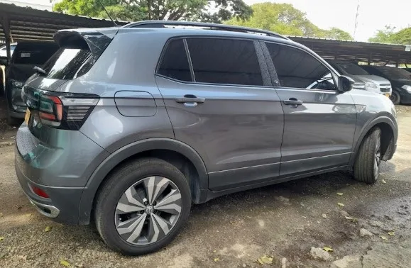 Volkswagen T-Cross Comfortline Plus 2020, foto 2