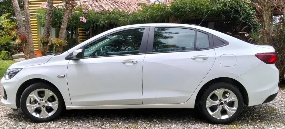 Chevrolet Ónix 1,0 Turbo LTZ AT, Sedan, Automático. 2023, foto 2