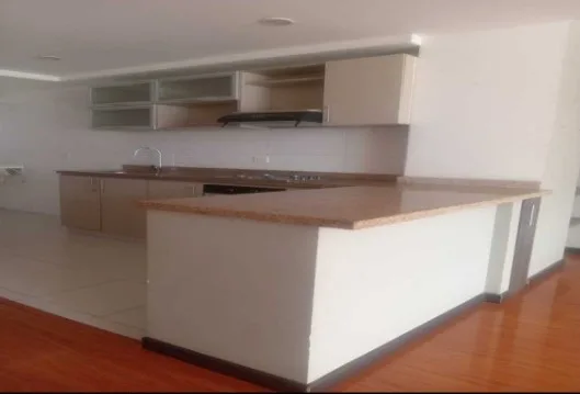 Apartamento en BARRIO LA ESMERALDA GARAJE 86, Tunja, foto 4