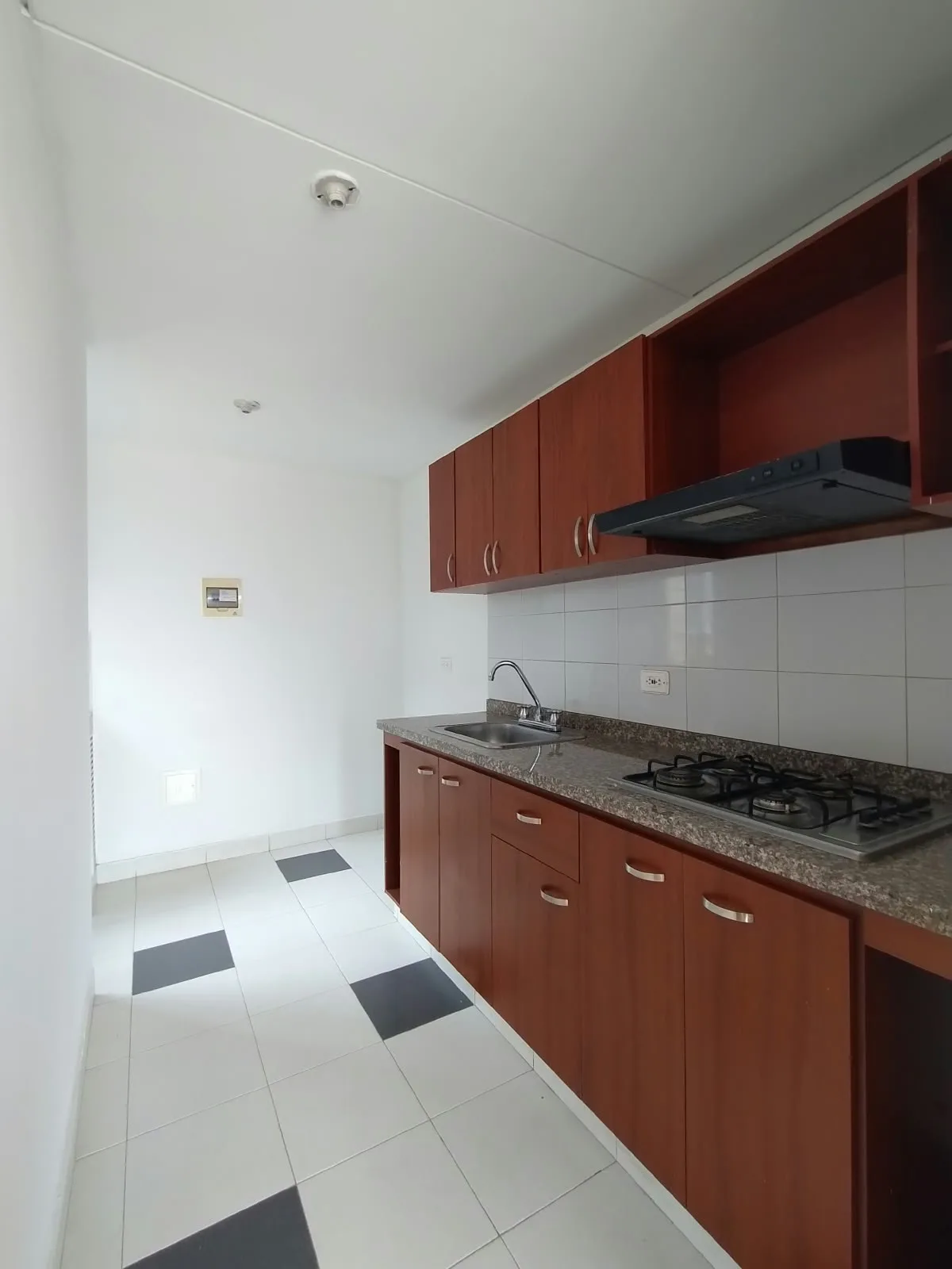 Apartamento en CONJUNTO RESIDENCIAL EL PORTON II, Madrid, foto 3