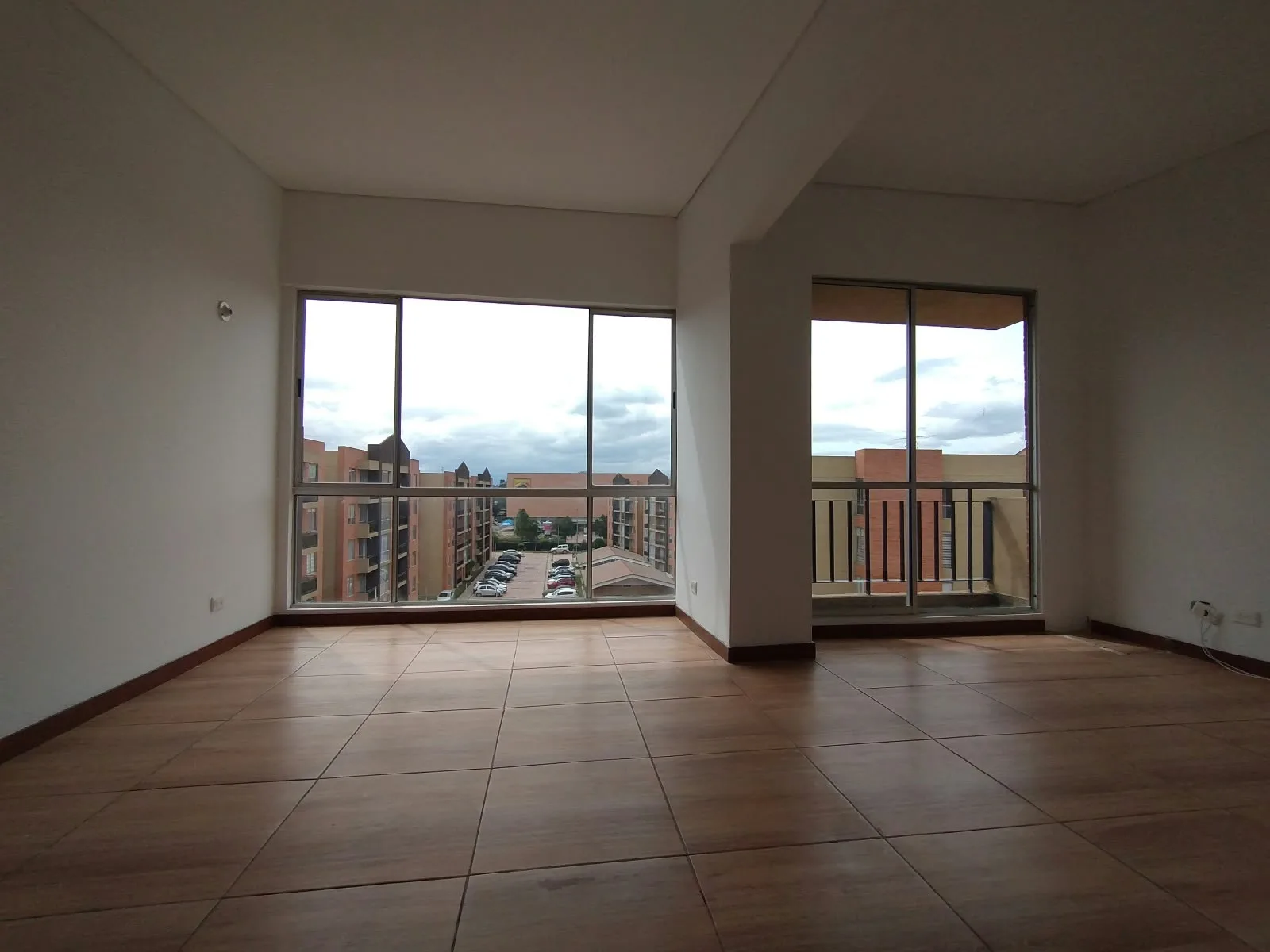 Apartamento en CONJUNTO RESIDENCIAL EL PORTON II, Madrid, foto 9