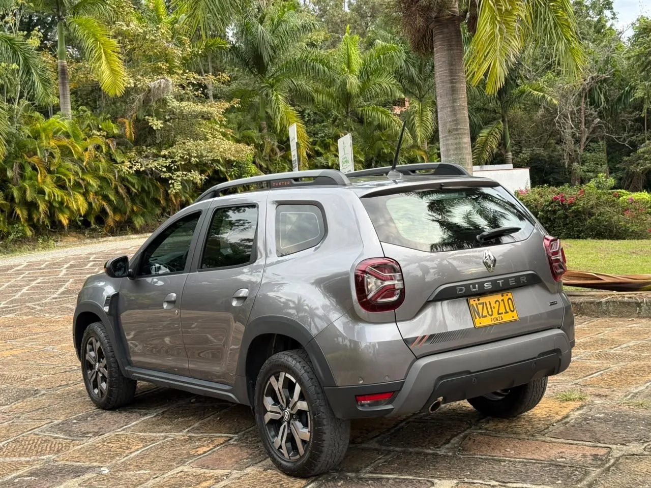 Renault Duster Iconic 2025, foto 12