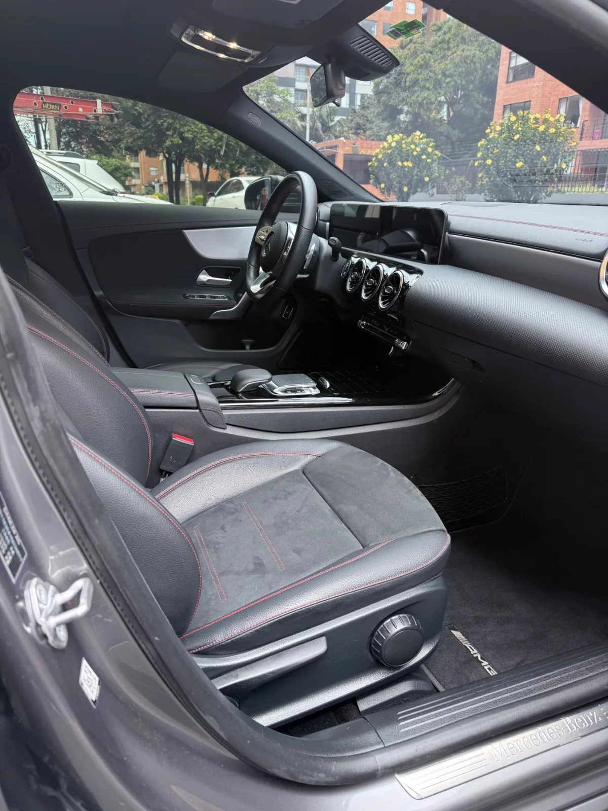 Mercedes-Benz CLA 180. AMG line GLS 180 AMG Line 2020, foto 12