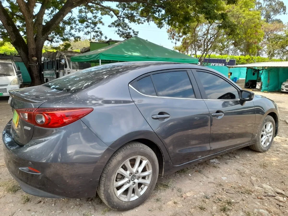 Mazda 3 4 2017, foto 4