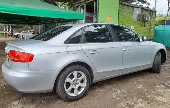 Audi A4 2010, foto 4