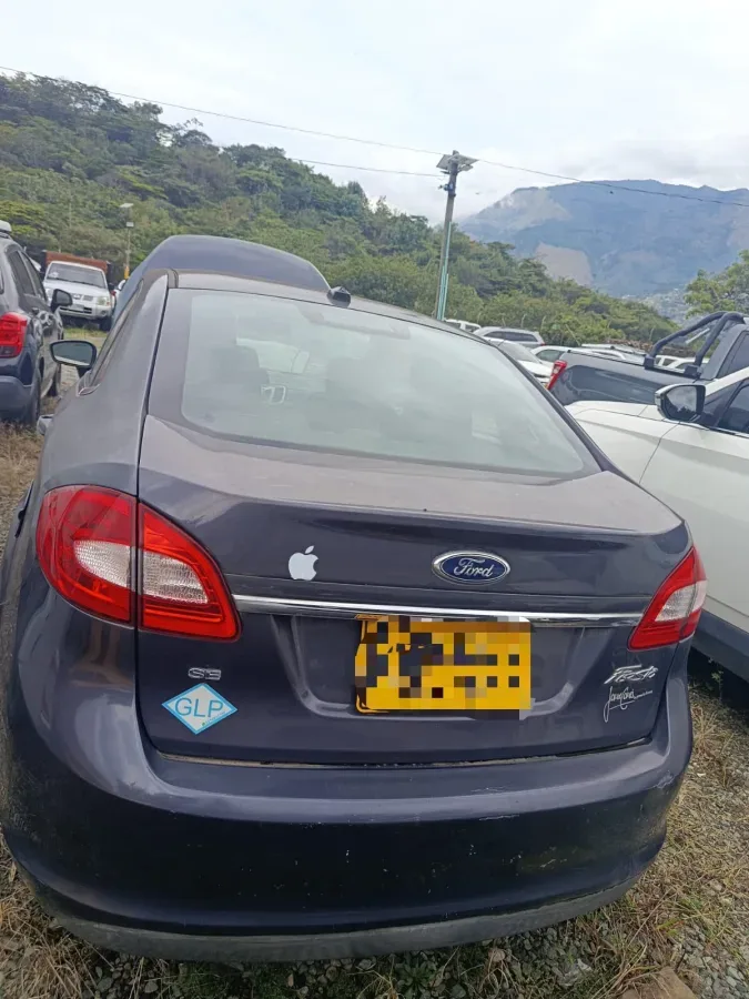 Ford Fiesta 2010, foto 4