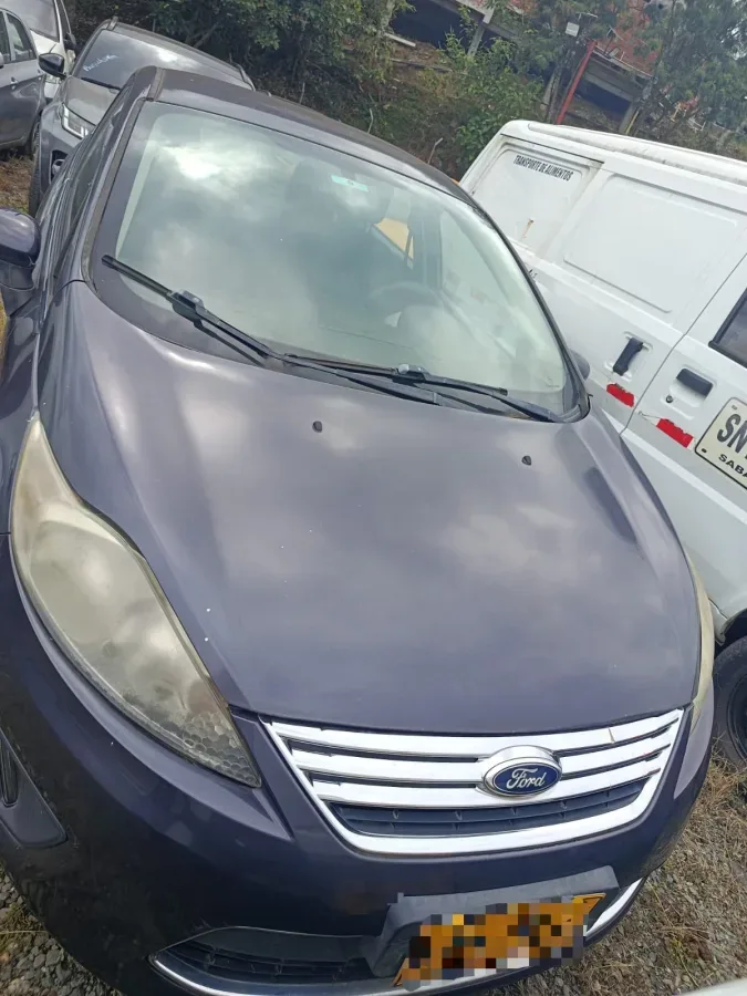 Ford Fiesta 2010, foto 3