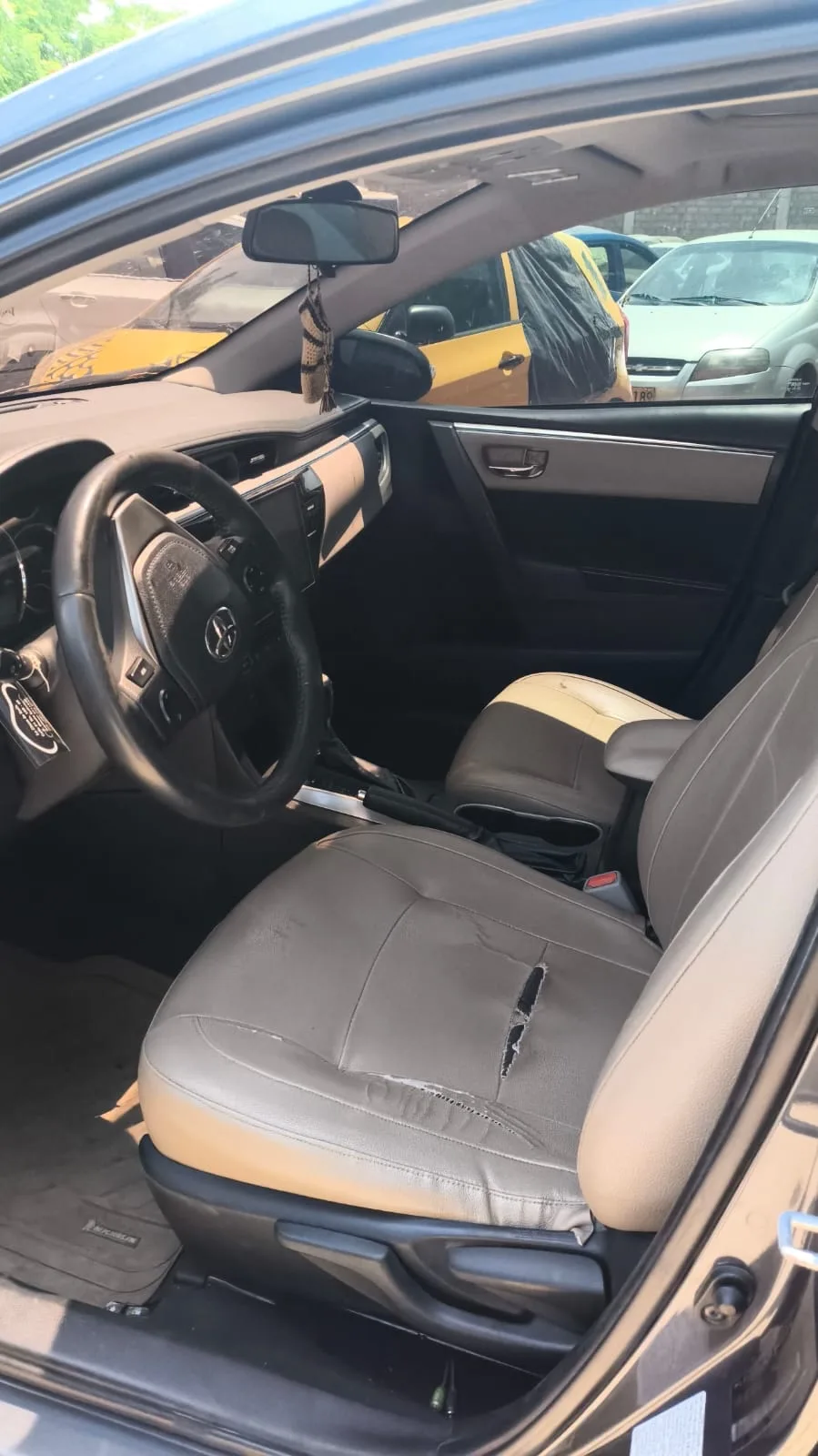 Toyota Corolla 2016, foto 2