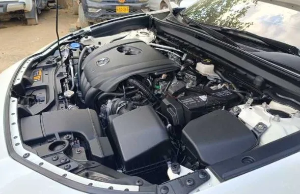Mazda CX-30 2021, foto 3