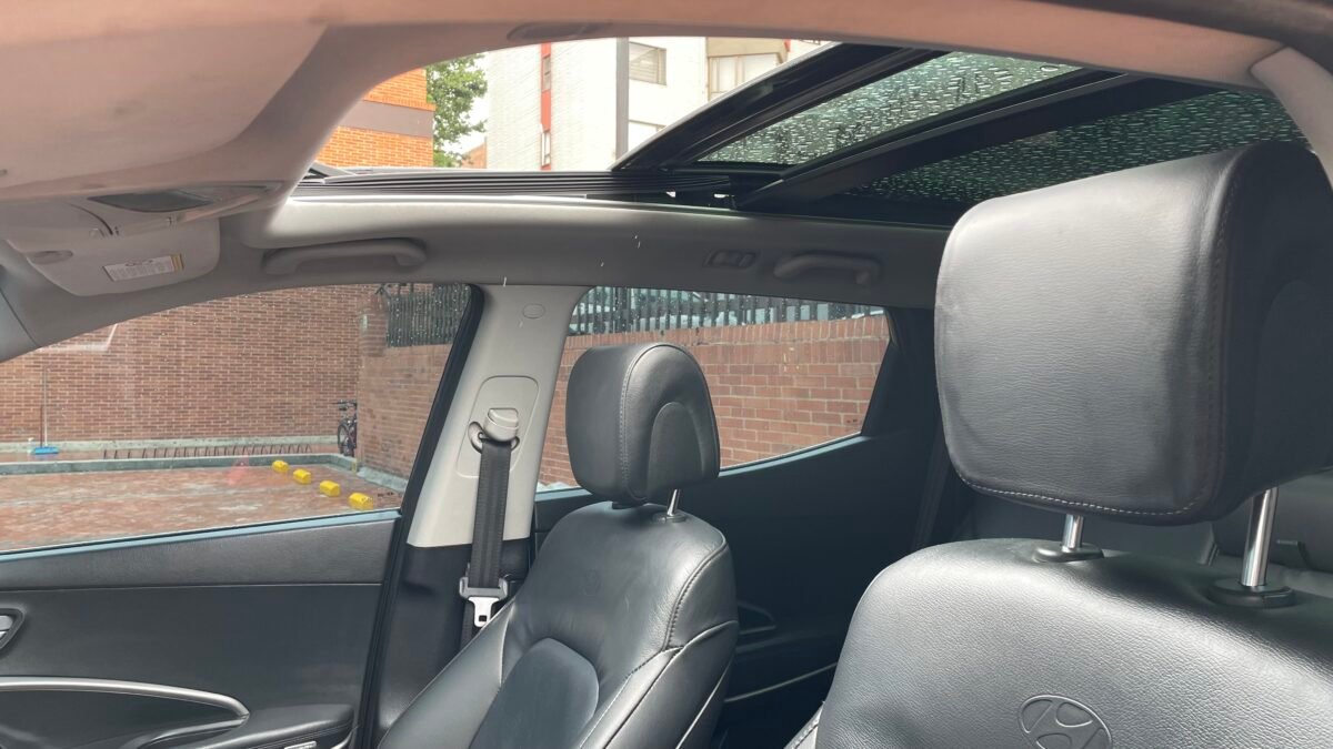 HYUNDAI SANTAFE , MODELO 2014 - Imagen 10