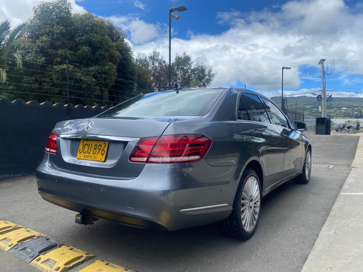 Mercedes Benz E250  2016   AJ1002 - Imagen 6