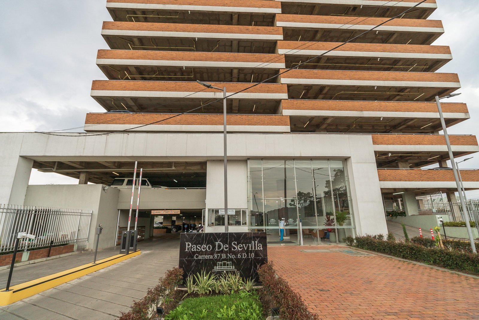 APARTAMENTO . BOGOTA BARRIO TILANTA CONJUNTO PASEO DE SEVILLA BRP 4390