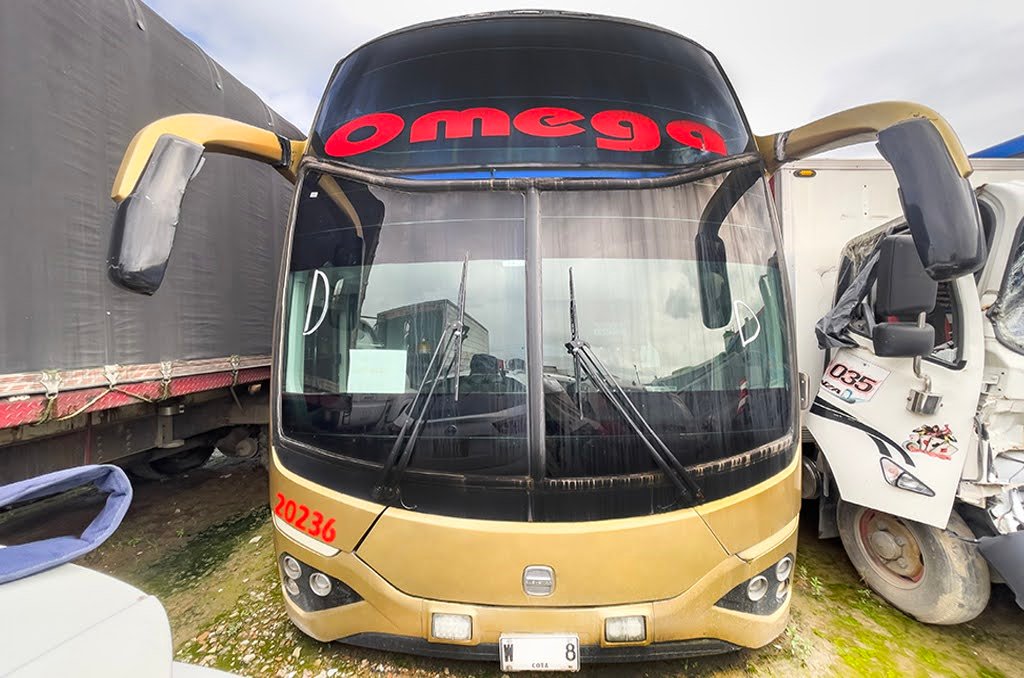 Scania - línea K400 IB 6X2 *4 IB DOBLE PISO BRP 2584 - Imagen 3
